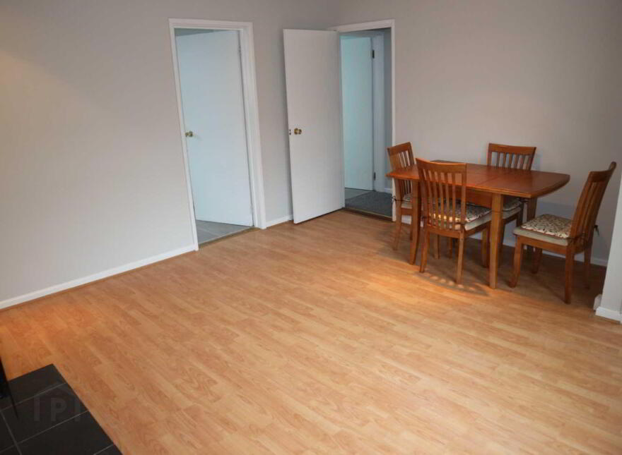 11 West Circular Road, Ballygomartin, Belfast, BT13 3QA