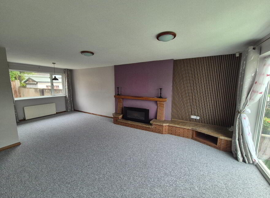 3 Glenview, North Road, Carrickfergus, BT38 7RP