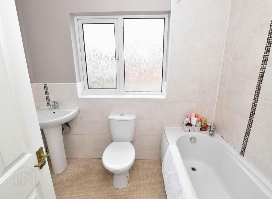43 Silverbirch Road, Bangor, BT19 6EU