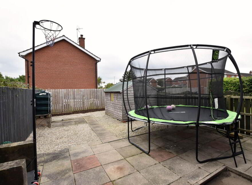 43 Silverbirch Road, Bangor, BT19 6EU