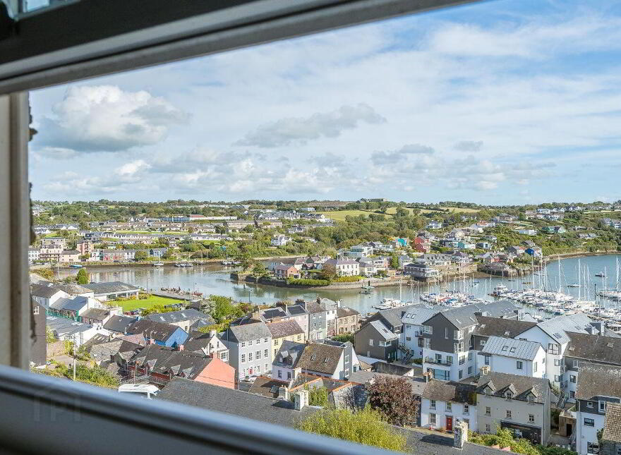 2 Compass Hill, Kinsale, P17W309