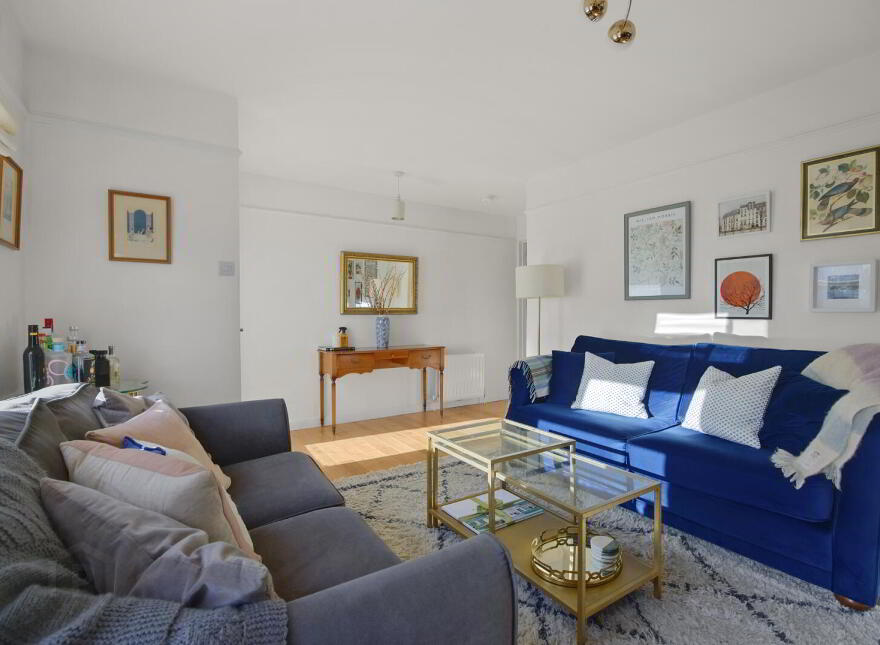 4 Kinnegar Court, Holywood, BT18 9SP