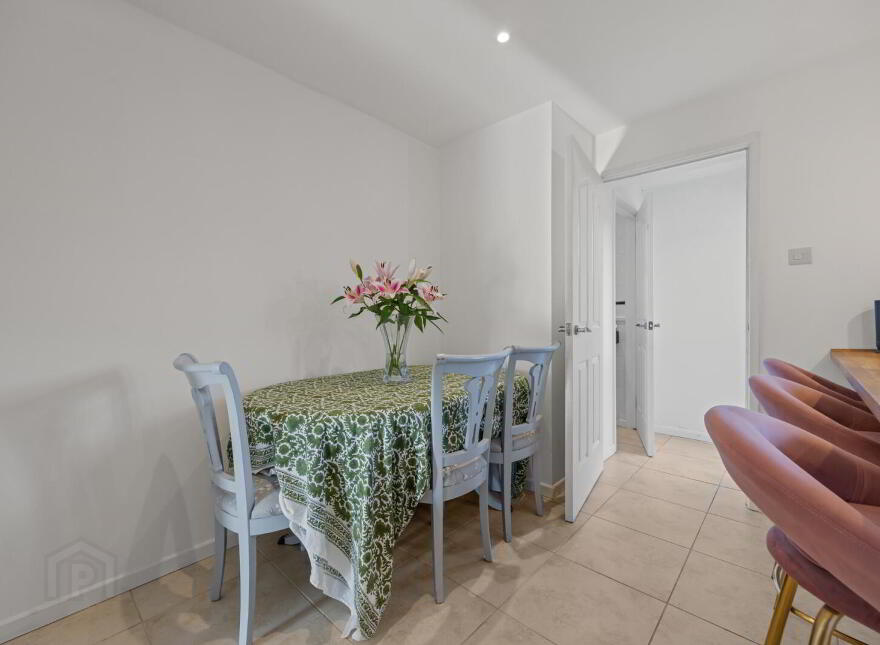 4 Kinnegar Court, Holywood, BT18 9SP
