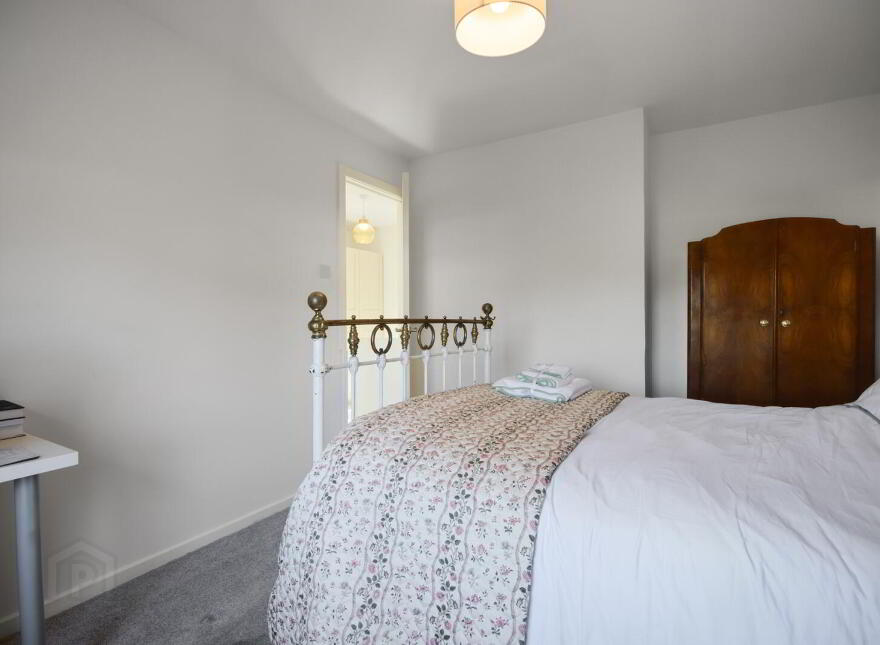 4 Kinnegar Court, Holywood, BT18 9SP