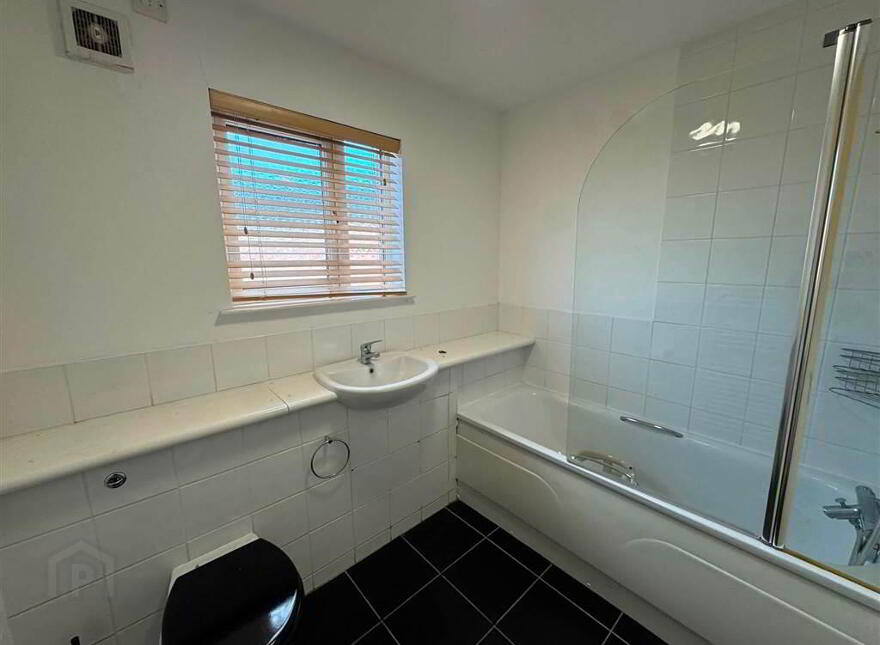 Apt 6 Oak Villa, 1 Sliabh Dubh View, Belfast, BT12 7SD