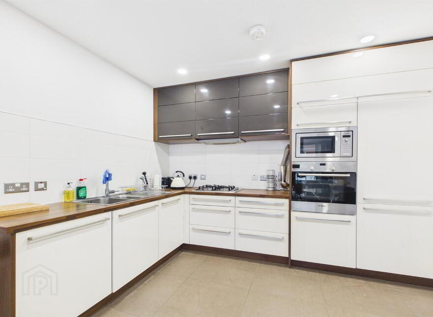 Apartment 10.20 The Arc 2J Queens Road, Belfast, BT3 9FP