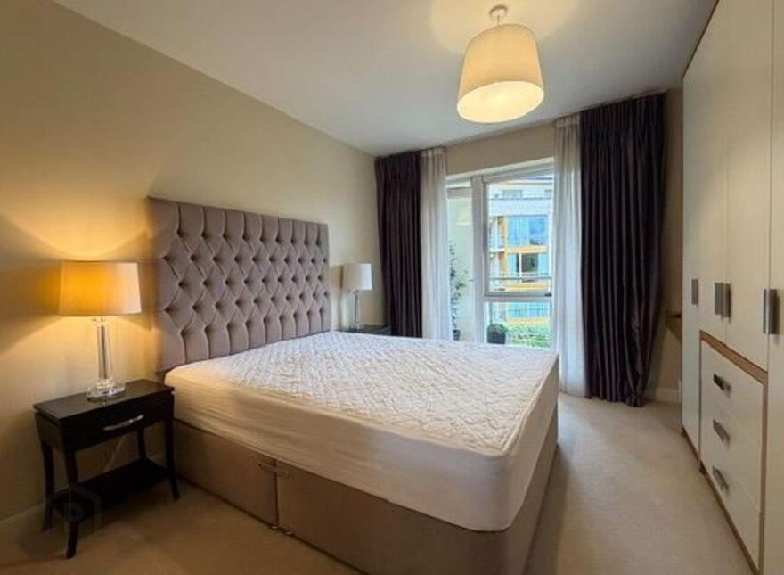 The Oak, Trimbleston, Goatstown, Goatstown, D14P300