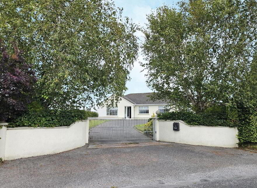 Ballyoran, Ballyboy, R42R120