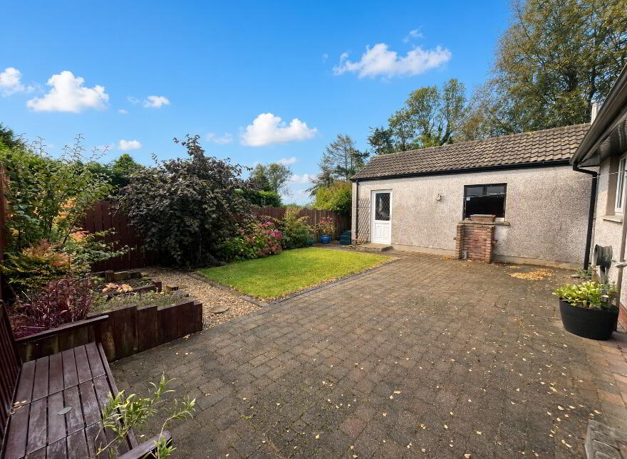 9 Hillcrest Drive, Irvinestown, BT94 1FQ