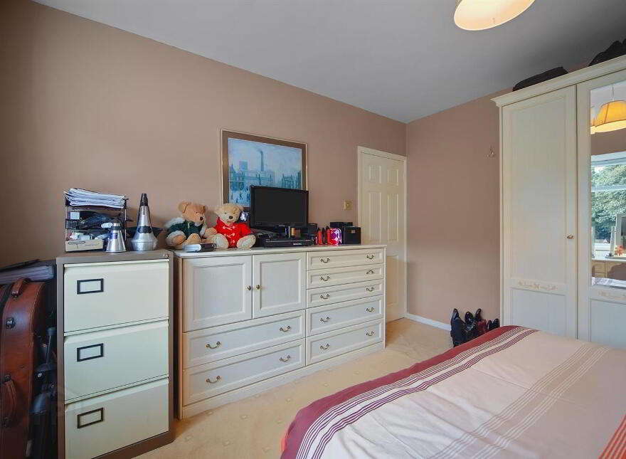 75 Knock Road, Belfast, BT5 6LD