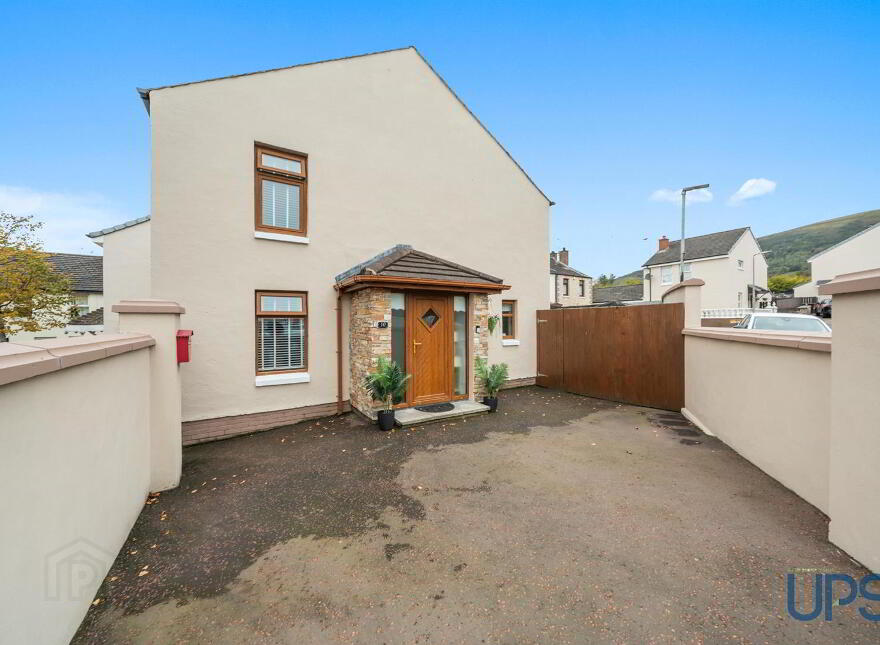 10 Gortnamona Court, Belfast, BT11 8PH photo