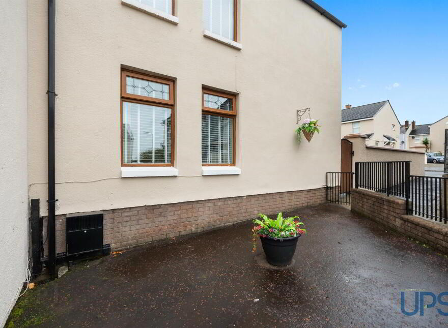 10 Gortnamona Court, Belfast, BT11 8PH