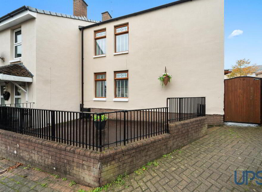 10 Gortnamona Court, Belfast, BT11 8PH