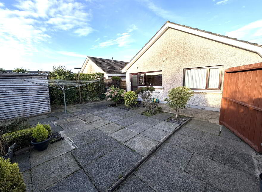 12 Sandmount Drive, Galgorm, Ballymena, BT42 1DX
