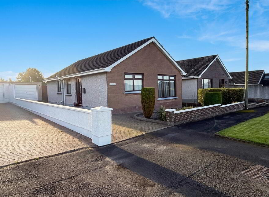 12 Sandmount Drive, Galgorm, Ballymena, BT42 1DX photo