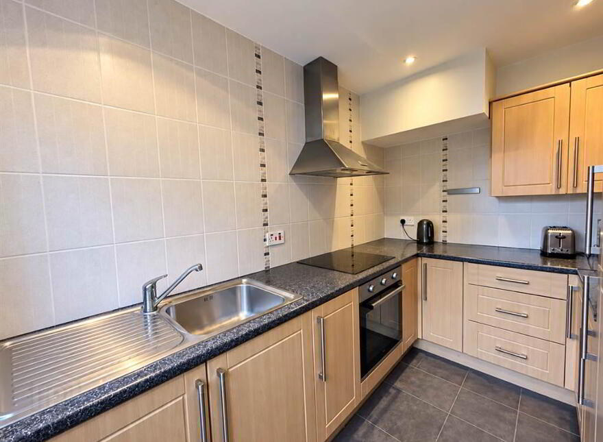 6 Beaufort Avenue, Belfast, BT8 7TY