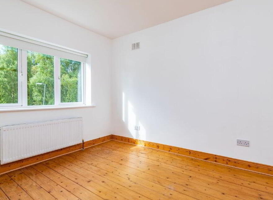 5 College Farm View, Newbridge, W12W673