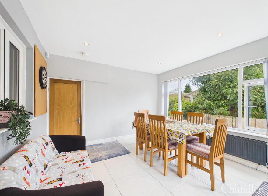 9 Hollygate Park, Carryduff, Belfast, BT8 8DZ