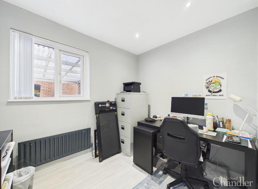 9 Hollygate Park, Carryduff, Belfast, BT8 8DZ