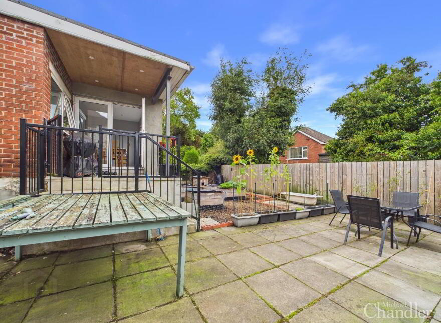9 Hollygate Park, Carryduff, Belfast, BT8 8DZ