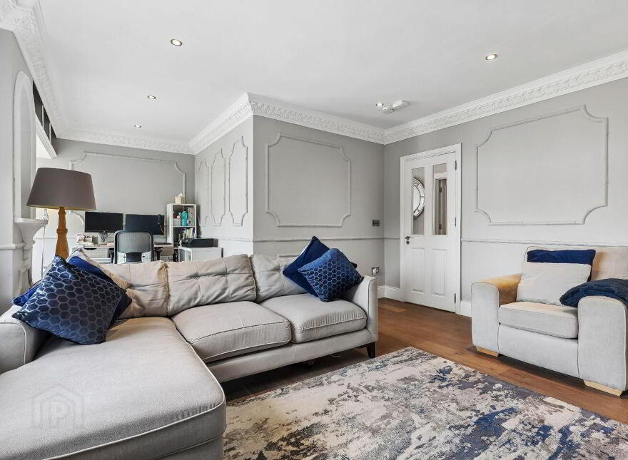 61 Sweetmount Avenue, Dundrum, Dundrum, D14YH98