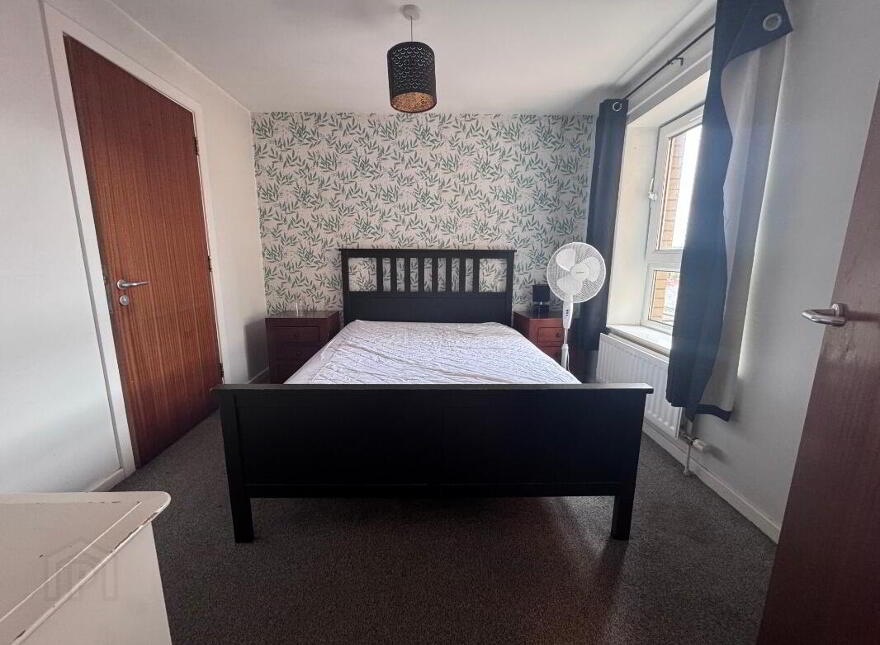 Apt 13, College Gate, Belfast, BT1 6AS
