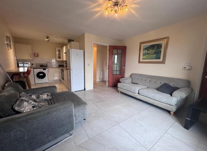 Apt 13, College Gate, Belfast, BT1 6AS