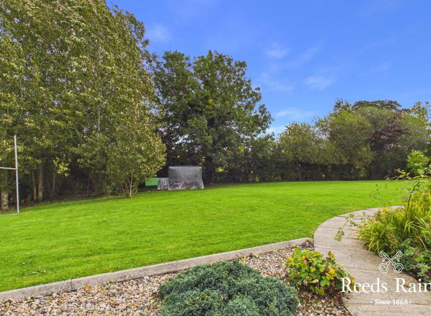 6 Scroggy Lane, Glenavy, Crumlin, BT29 4LD