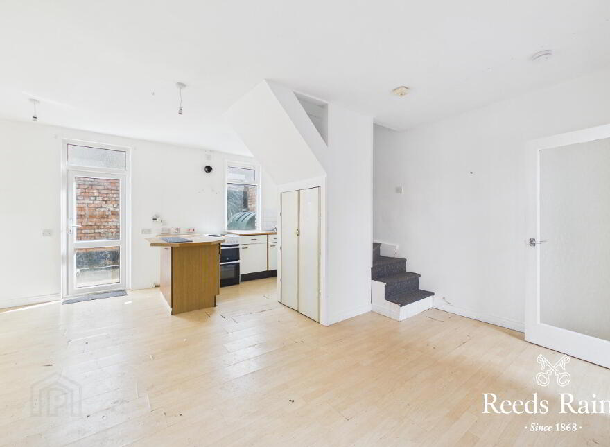 2 Daphne Street, Belfast, BT12 5PQ