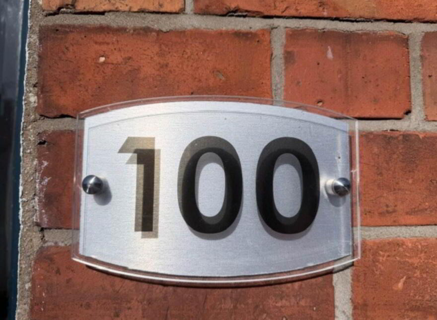 100 Edenderry Village, Edenderry, Belfast, BT8 8LQ