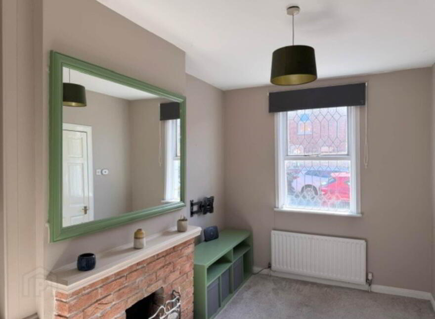 100 Edenderry Village, Edenderry, Belfast, BT8 8LQ