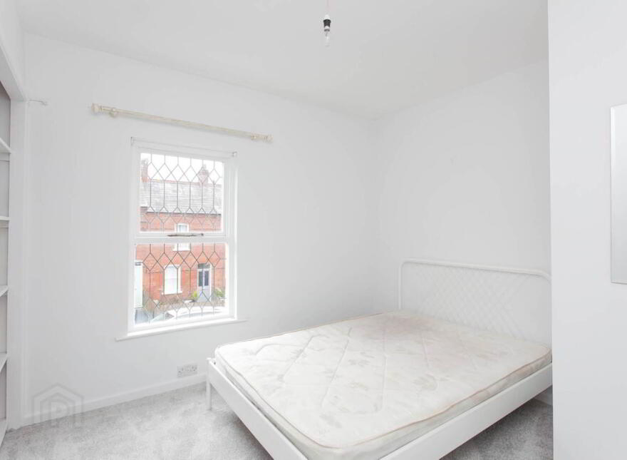 100 Edenderry Village, Edenderry, Belfast, BT8 8LQ