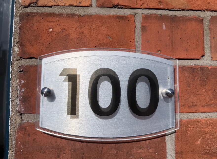 100 Edenderry Village, Edenderry, Belfast, BT8 8LQ