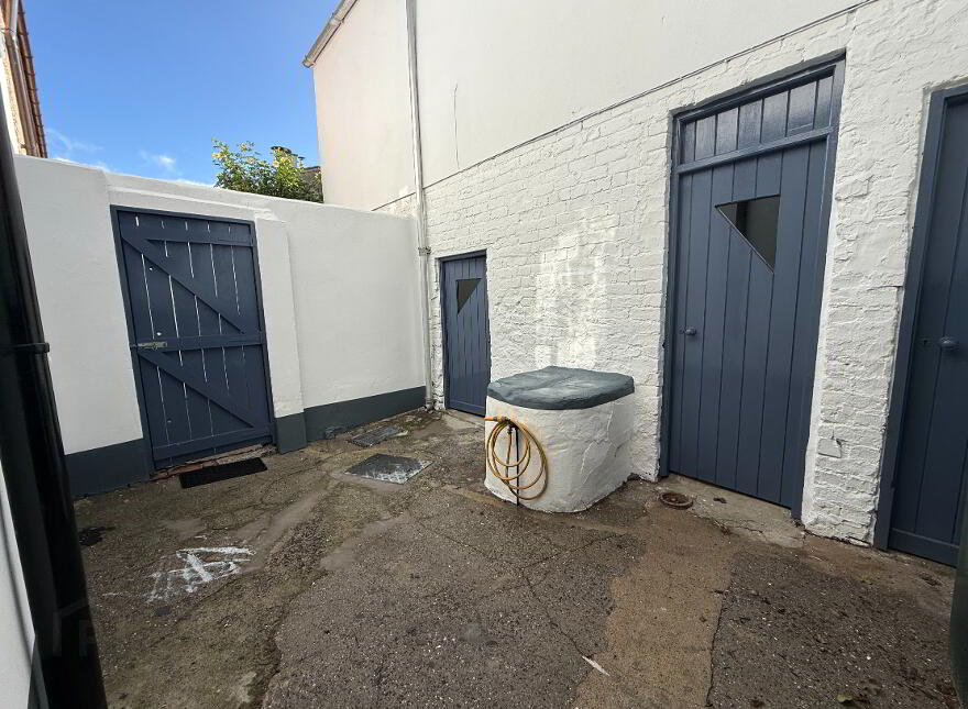 The Blue House, 4 Dufferin Place, Killyleagh, BT30 9QB