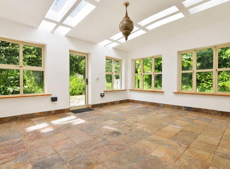 Killeary, Lobinstown, Navan, C15T934
