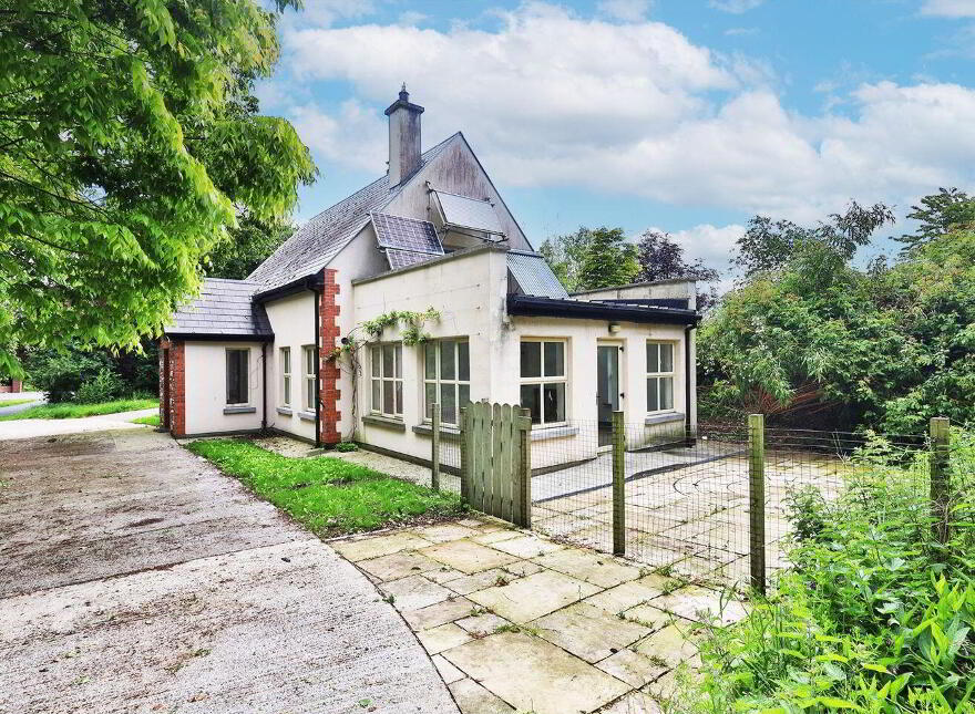 Killeary, Lobinstown, Navan, C15T934