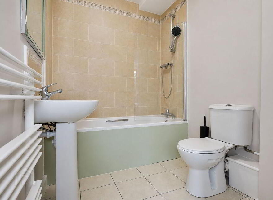 73 Academy Square, Academy Street, Navan, C15A597