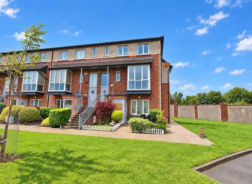 28 The Square, Innwood, Enfield, A83TE83 photo