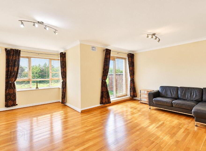 28 The Square, Innwood, Enfield, A83TE83