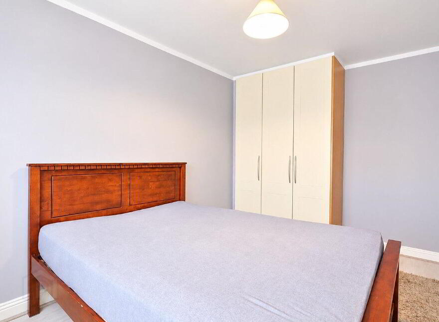 28 The Square, Innwood, Enfield, A83TE83