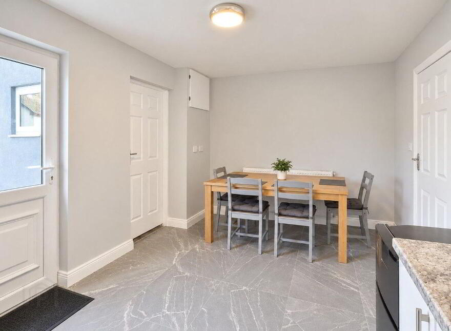 2 Belcourt, Navan, C15H2K5