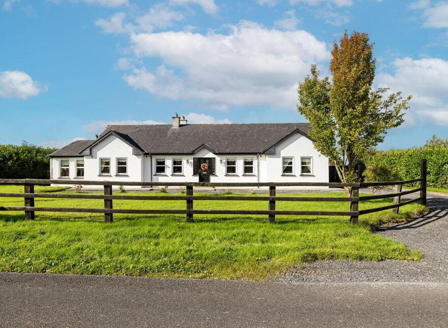 Edmondstown, Killucan, N91W978 photo