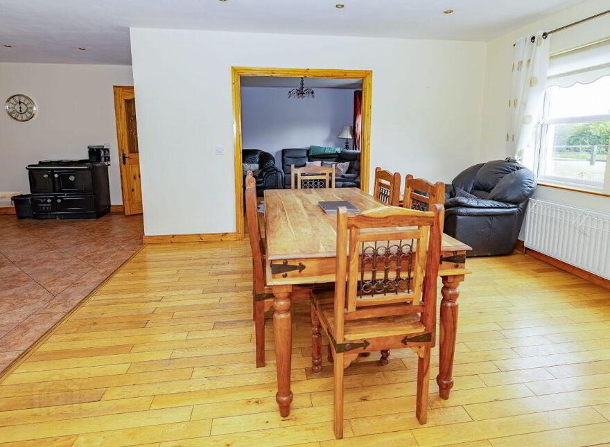 Edmondstown, Killucan, N91W978