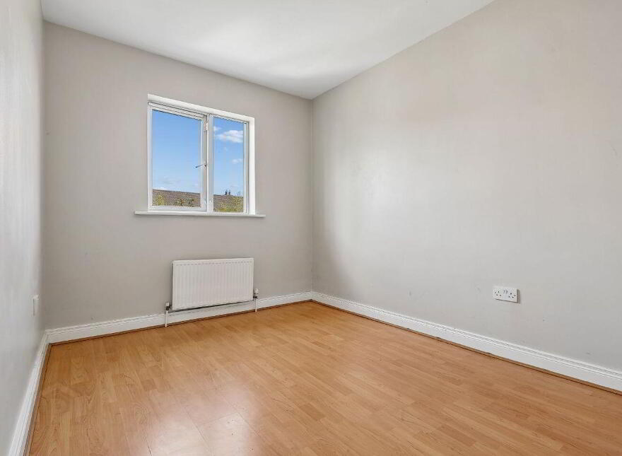 4 Laurelton, Swords, K67AC84