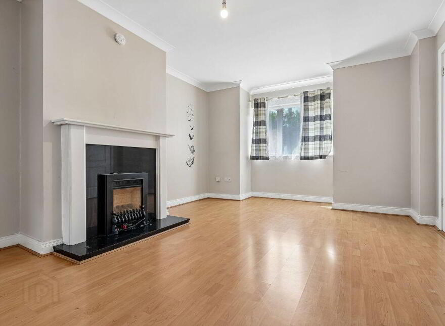 4 Laurelton, Swords, K67AC84
