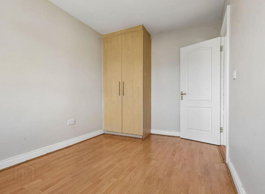 4 Laurelton, Swords, K67AC84