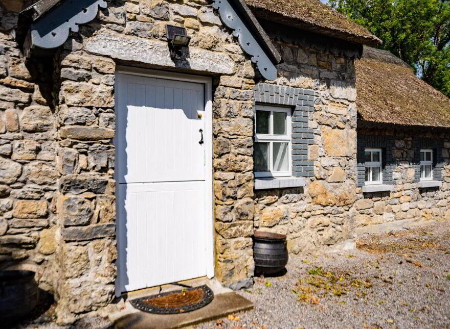 Teach Duinnshleibhe, Adamstown, Castletown-Geoghegan, N91A6X2