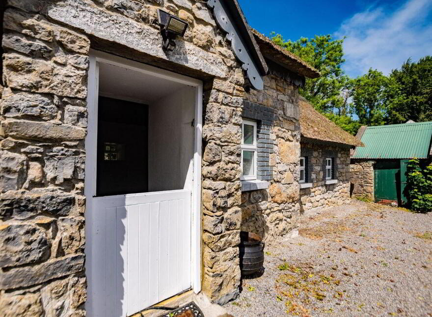 Teach Duinnshleibhe, Adamstown, Castletown-Geoghegan, N91A6X2