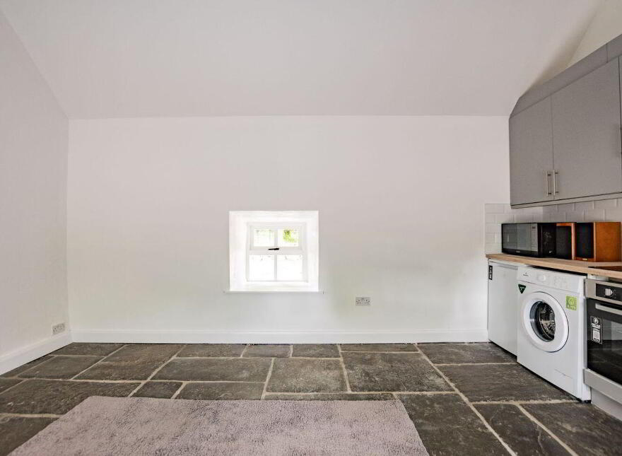 Teach Duinnshleibhe, Adamstown, Castletown-Geoghegan, N91A6X2