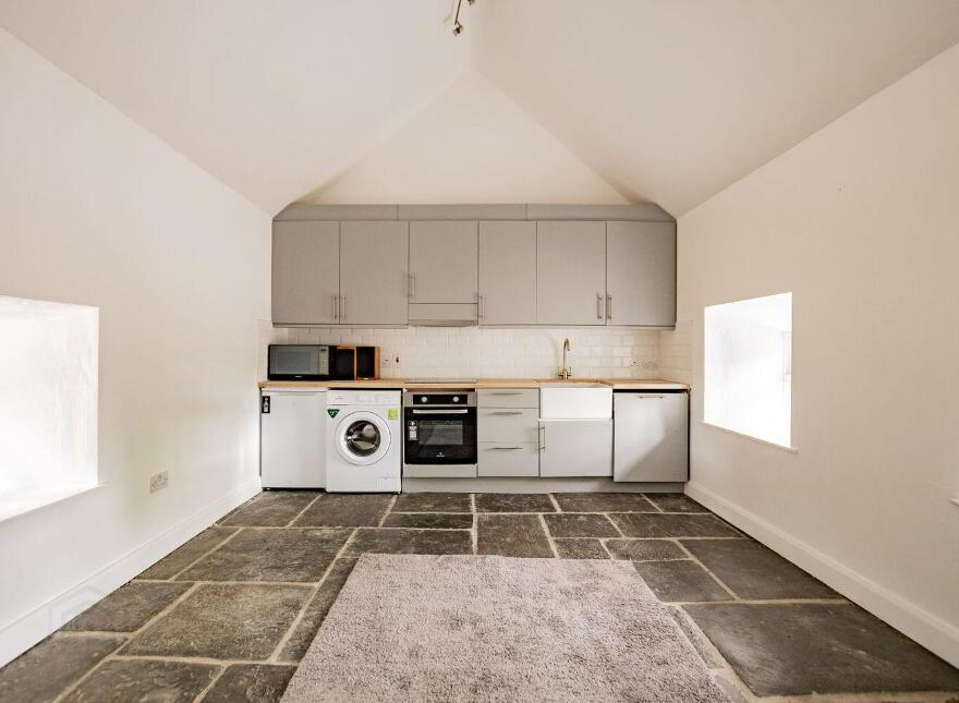 Teach Duinnshleibhe, Adamstown, Castletown-Geoghegan, N91A6X2